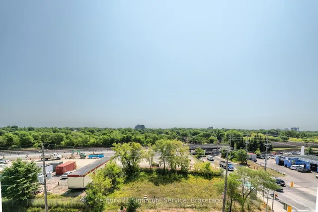 Additional image 28 of 3520 Danforth Ave Unit 609