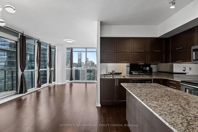 Additional image 15 of 55 Bremner Blvd Unit 2701