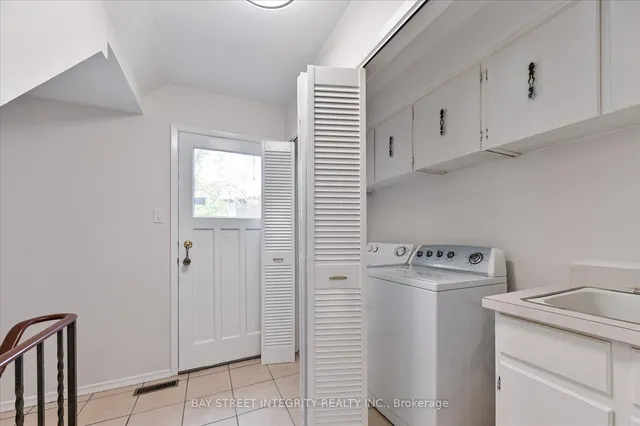 Additional image 39 of 21 Whitehorn Cres