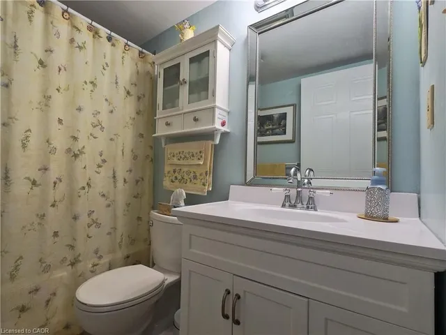 Additional image 22 of 3227 King St Unit 1011