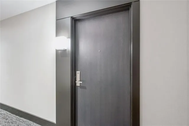 Additional image 9 of 55 Duke St Unit 323