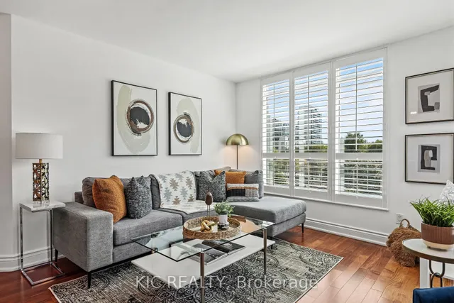 Additional image 6 of 219 Fort York Blvd Unit 409