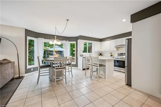 Additional image 40 of 533 Rush Meadow Cres