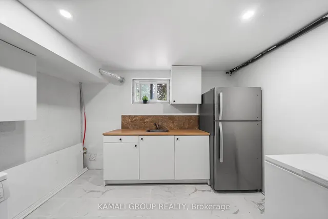 Additional image 27 of 16 Elise Terr