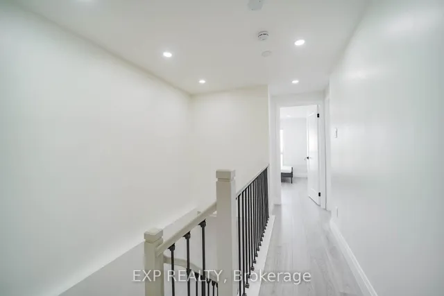 Additional image 37 of 25 Nabob Cres