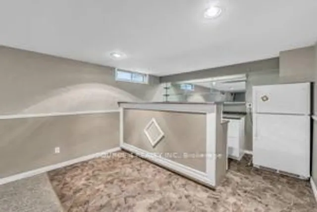 Additional image 22 of 35 Vista Cres