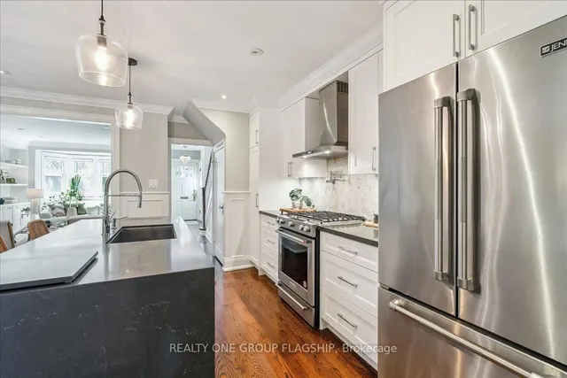 Additional image 26 of 466 St Clements Ave