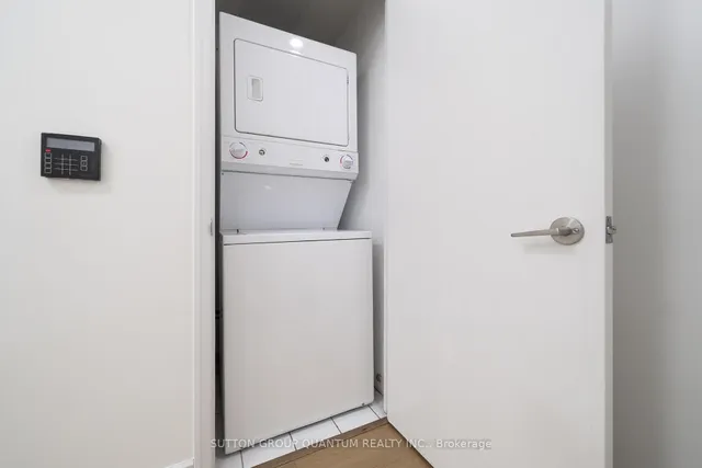 Additional image 28 of 21 Carlton St Unit 1902