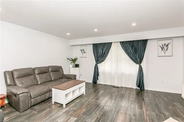 Additional image 6 of 223 Pioneer Dr Unit J62