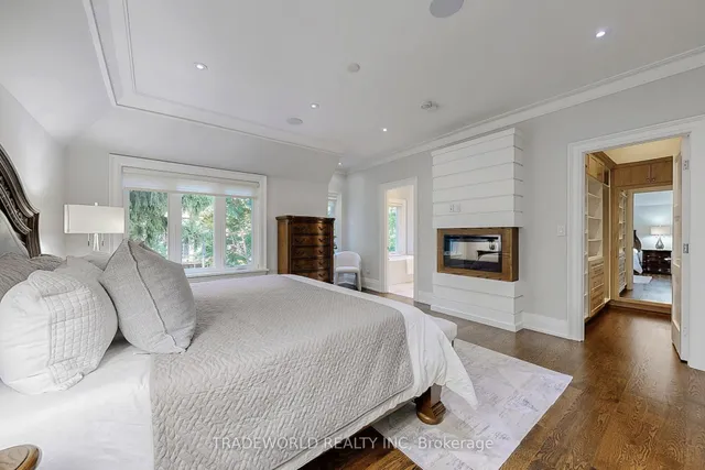 Additional image 23 of 122 Parkview Ave