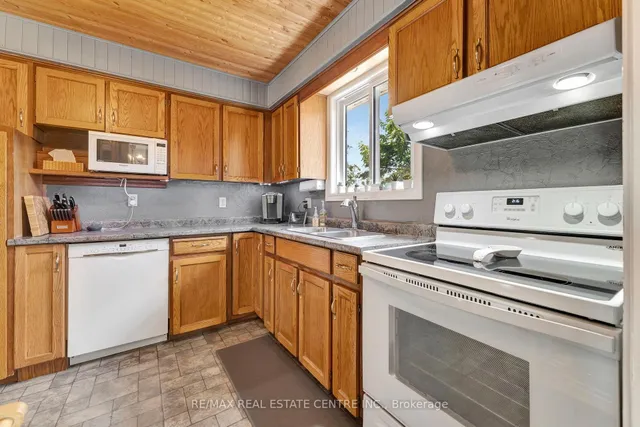 Additional image 13 of 11 Brassey Crt