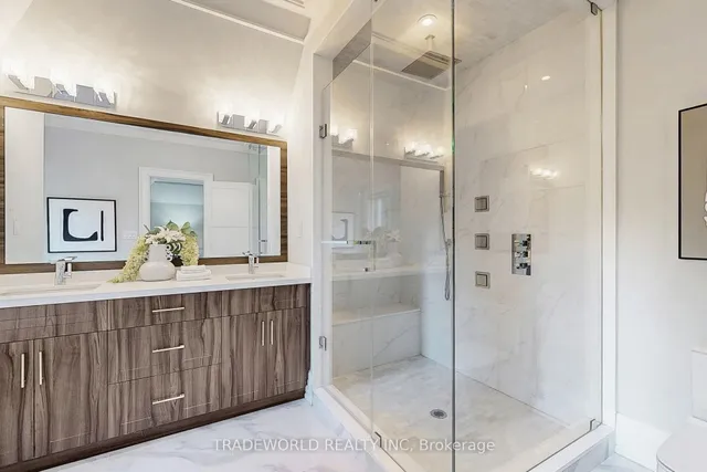 Additional image 25 of 122 Parkview Ave