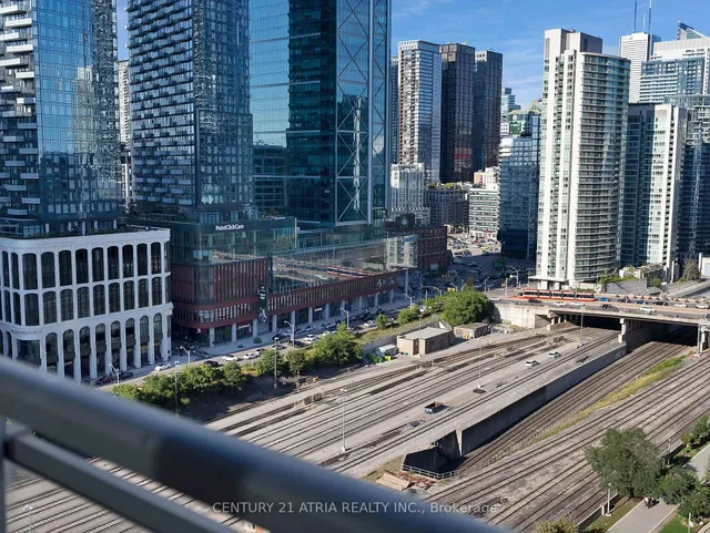 Additional image 19 of 15 Iceboat Terr Unit 2103