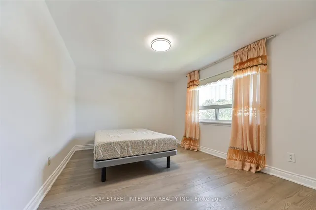 Additional image 30 of 21 Whitehorn Cres