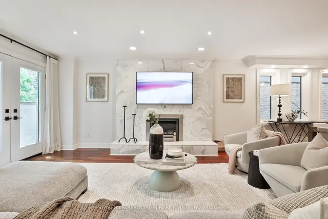 Additional image 11 of 1021 Spadina Rd