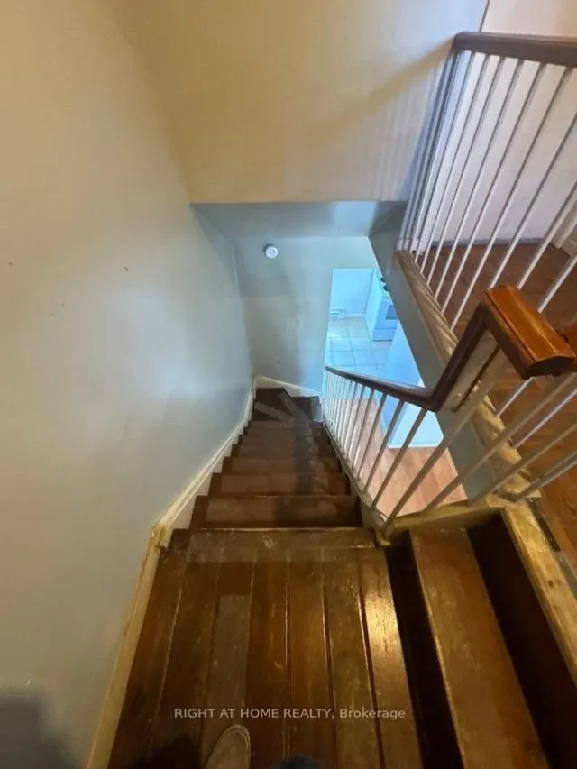 Additional image 8 of 1209 Queen St Unit 5