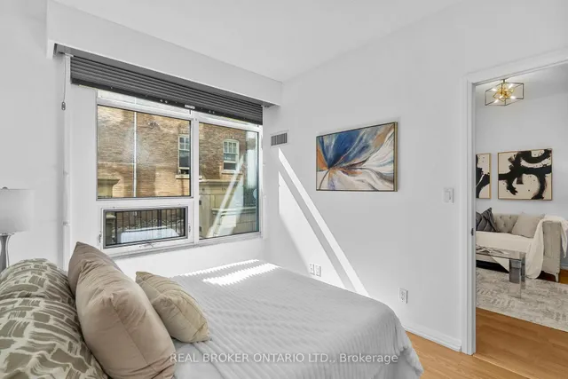 Additional image 18 of 35 Hayden St Unit 109