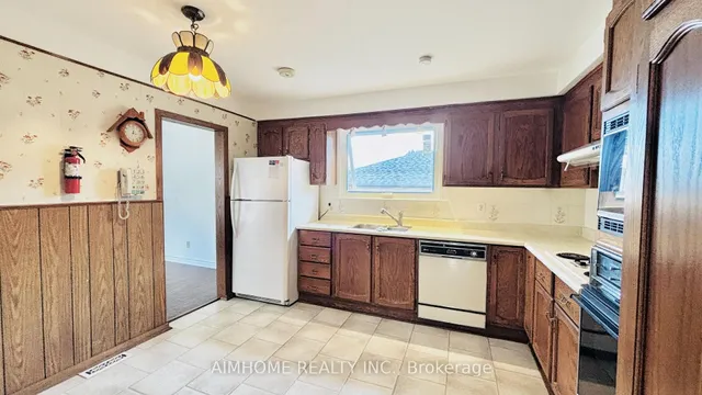 Additional image 16 of 19 Sunderland Cres