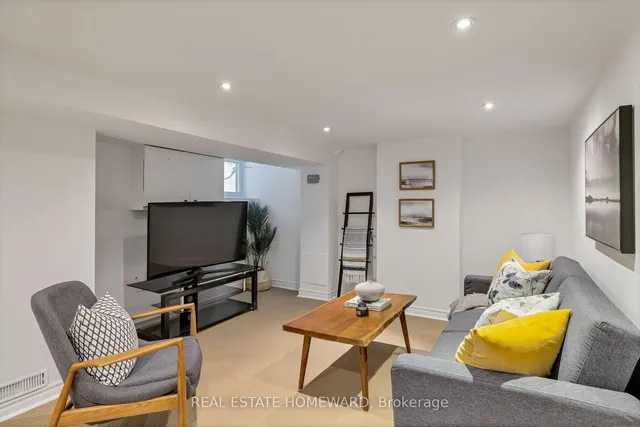 Additional image 25 of 27 Normandy Blvd