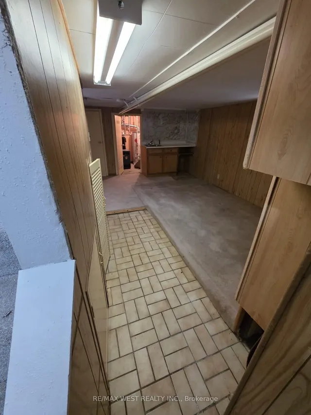 Additional image 14 of 160 King Edward Ave