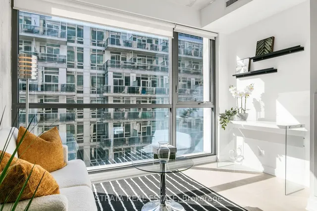 Additional image 3 of 39 Brant St Unit 512