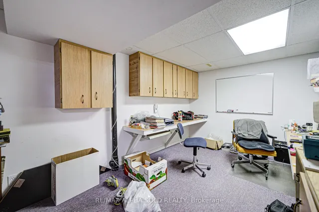 Additional image 43 of 360 Goldhawk Tr