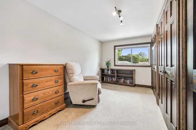 Additional image 23 of 22 Owen Ave