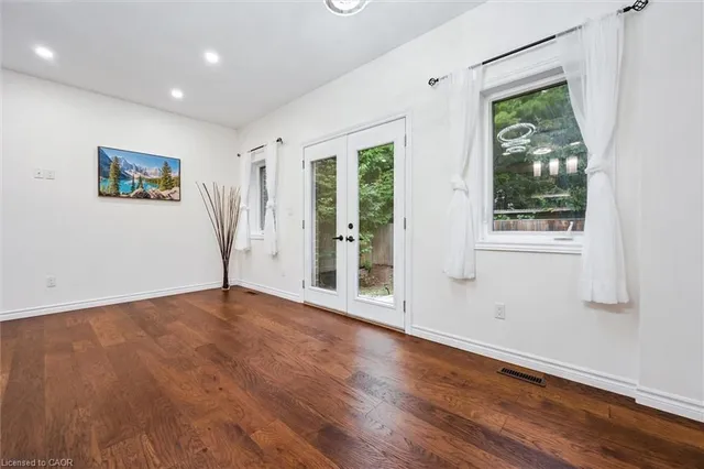 Additional image 8 of 62 Turner Ave