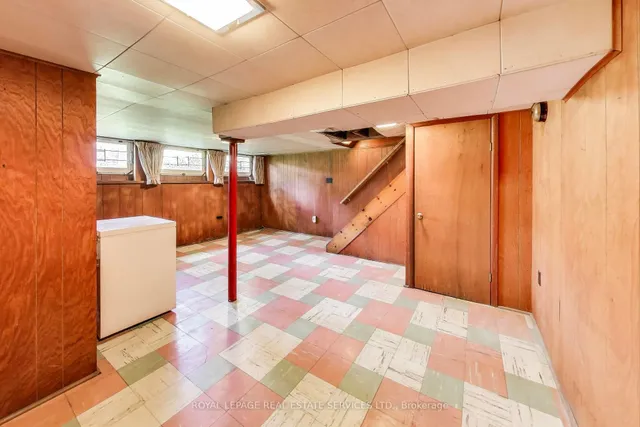 Additional image 32 of 418 Willard Ave