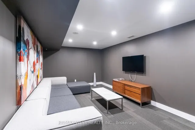 Additional image 25 of 68 Merton St Unit 1308