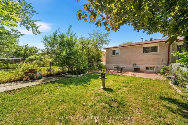 Additional image 38 of 16 Elise Terr