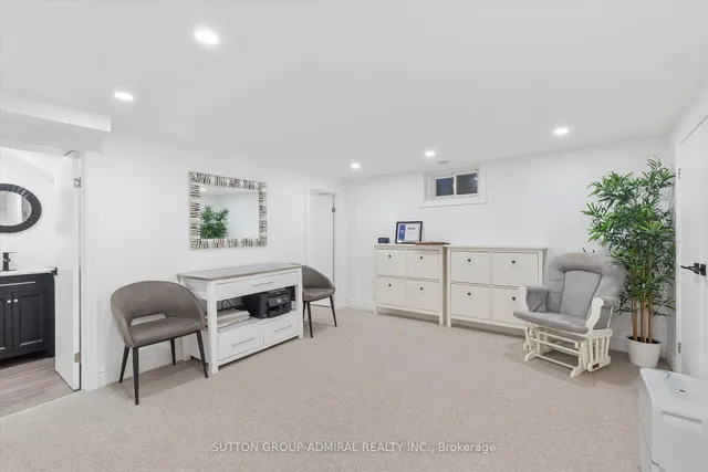 Additional image 24 of 75 Collinson Blvd