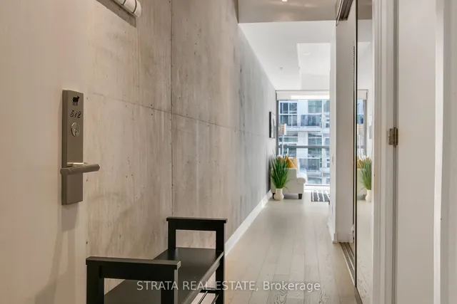 Additional image 16 of 39 Brant St Unit 512