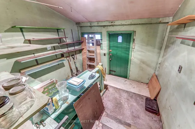 Additional image 15 of 24 Augusta Ave