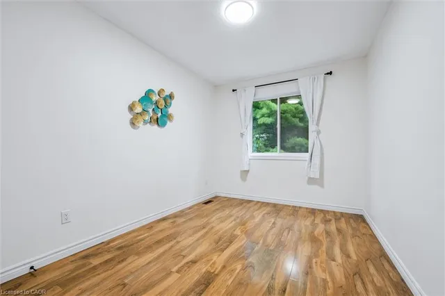 Additional image 15 of 62 Turner Ave