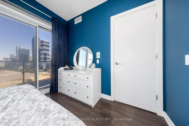 Additional image 14 of 2220 Lakeshore Blvd Unit 1607