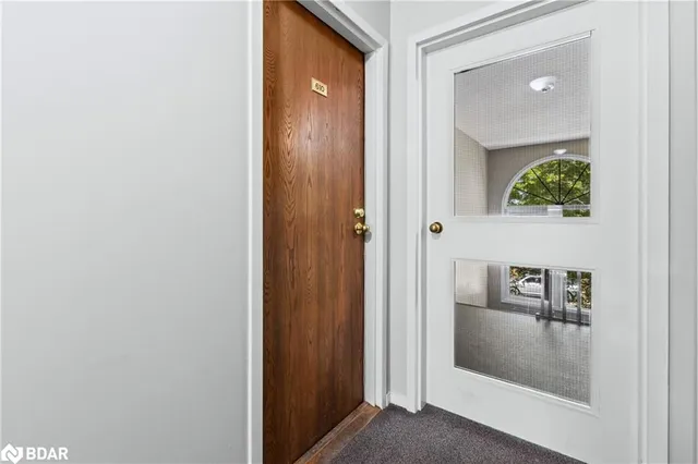 Additional image 8 of 565 Greenfield Ave Unit 610