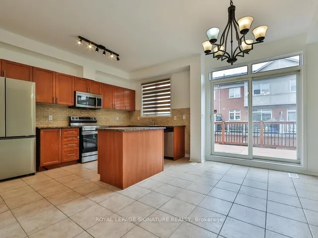 Additional image 15 of 41 Stagecoach Circ