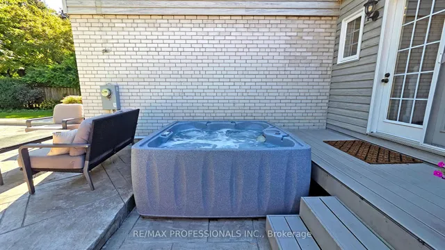 Additional image 42 of 5 Grasspoint Cres