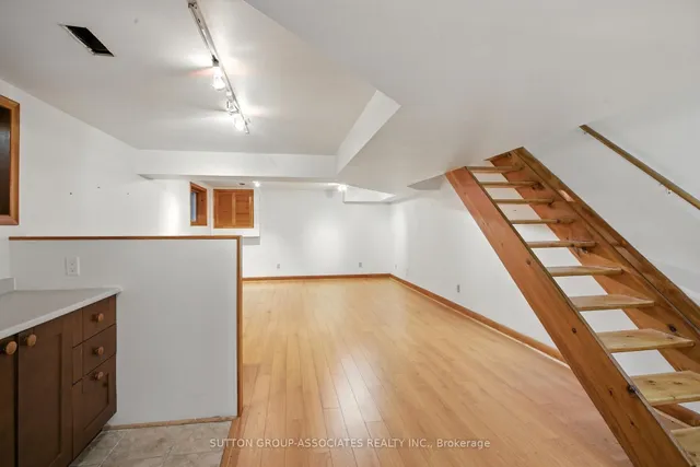 Additional image 35 of 250 Robert St