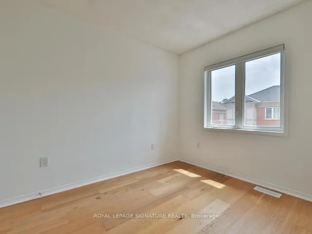 Additional image 36 of 41 Stagecoach Circ