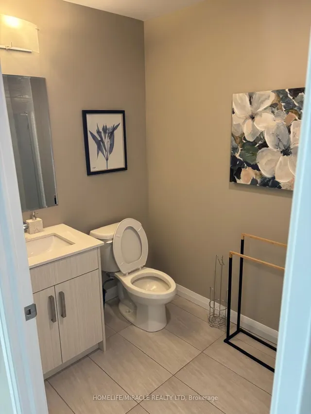 Additional image 33 of 60 Charles St Unit 1001