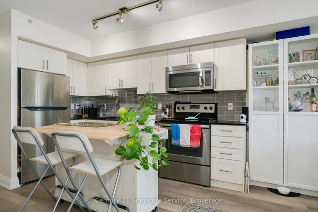 Additional image 13 of 3520 Danforth Ave Unit 609