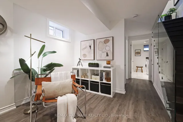 Additional image 32 of 242 Springdale Blvd