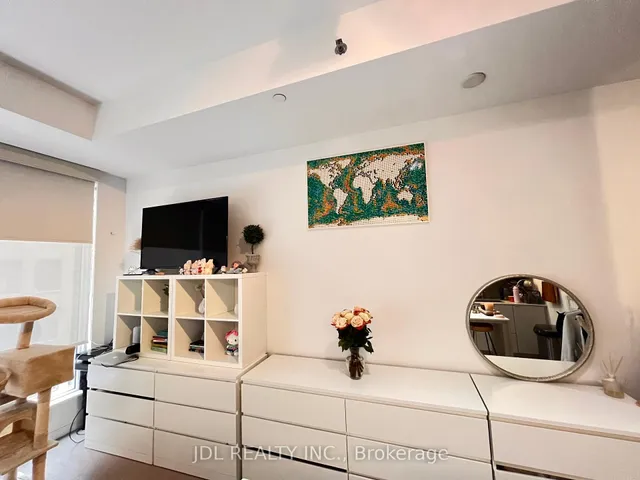 Additional image 6 of 101 Peter St Unit 509