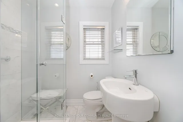 Additional image 27 of 185 Dunraven Dr