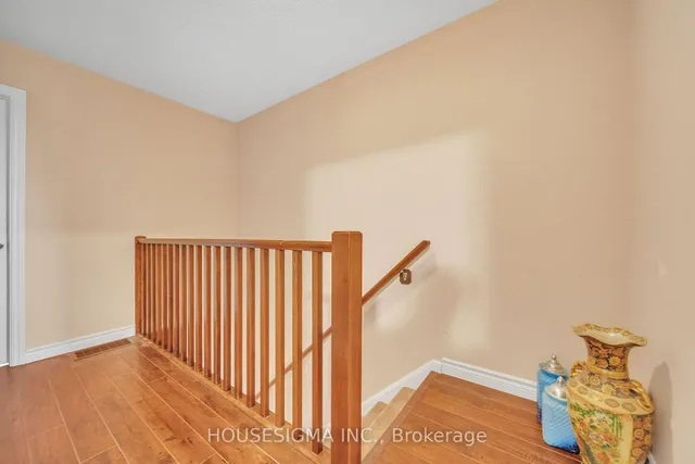 Additional image 23 of 50 Westmount Rd Unit 16