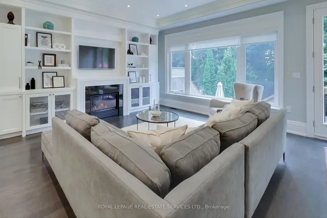 Additional image 22 of 409 Deloraine Ave