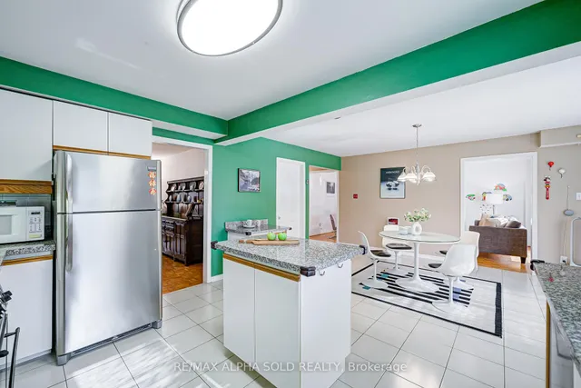 Additional image 18 of 360 Goldhawk Tr