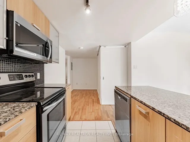 Additional image 13 of 38 Grenville St Unit 707